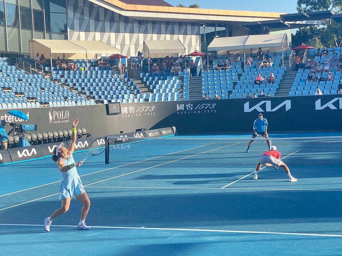 摆臂有力 摆臂有力